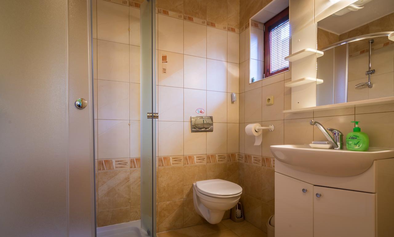 Ada Apartments Tarnóc Kültér fotó
